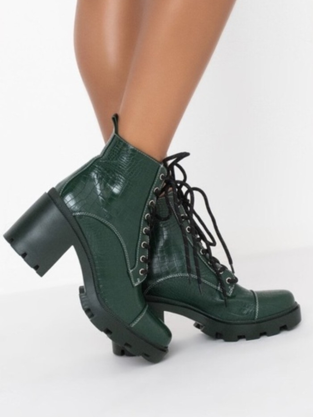 AZALEA WANG I SAID WHAT I SAID CHUNKY BOOTIE IN GREEN CROC Size 8
